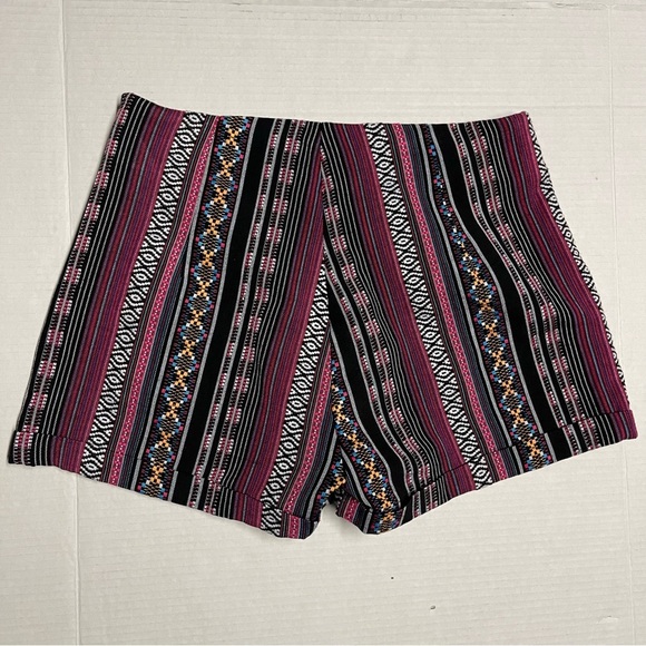 Alya Women’s Boho Striped Shorts Sz Small - Picture 2 of 8
